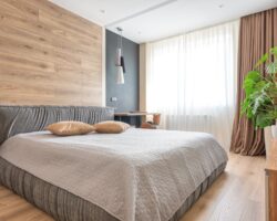 Podłoga do mieszkania: winyl czy laminat? Koszty, montaż, akustyka i ogrzewanie podłogowe