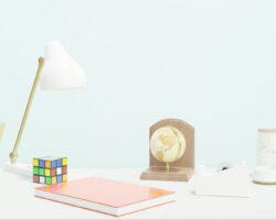 Biurko w szafie: chowany home office w bloku - projekt, ergonomia, elektryka i koszty